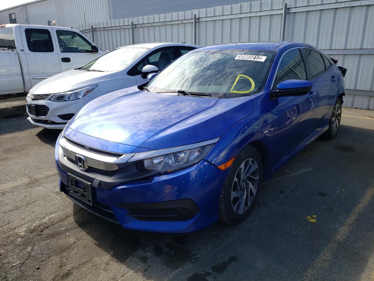 Zdjęcie 2 z aukcji – 2017 HONDA CIVIC EX z VIN 19XFC2F75HE223560