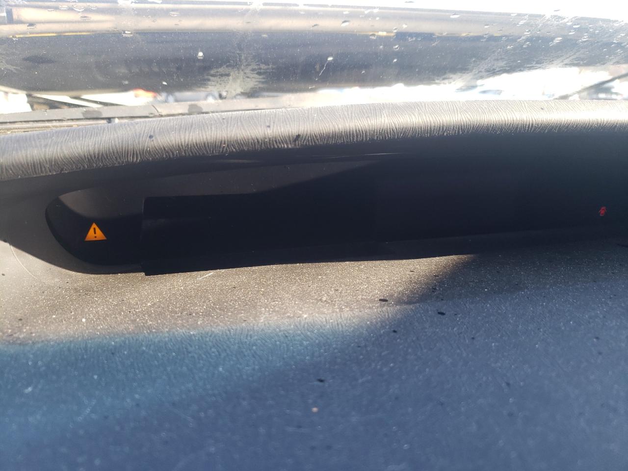 صورة رقم 8 من المزاد - 2011 TOYOTA PRIUS مع VIN JTDKN3DU5B0272393