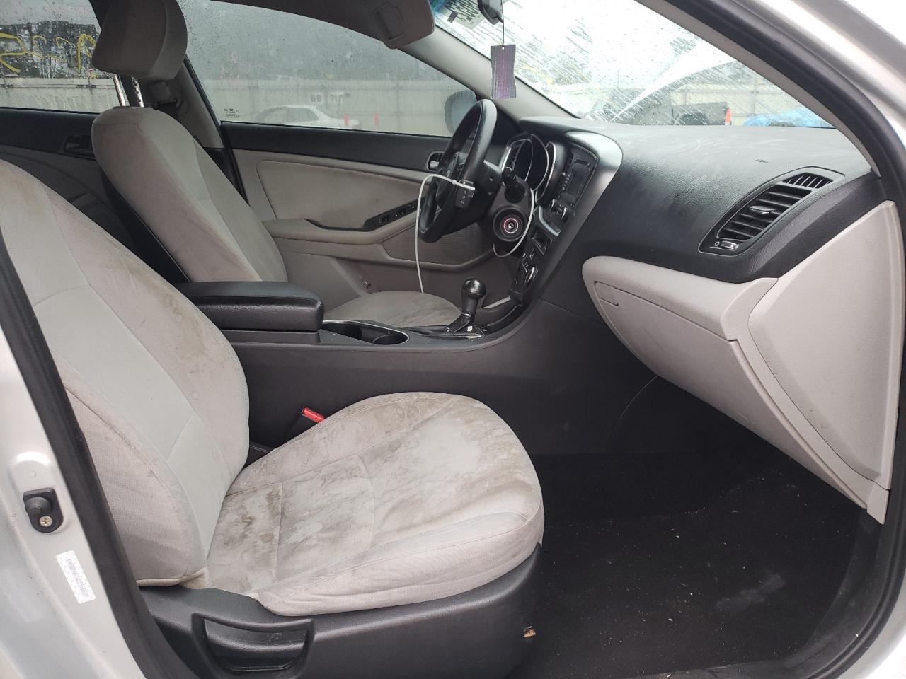 صورة رقم 5 من المزاد - 2014 KIA OPTIMA LX مع VIN KNAGM4A7XE5518839