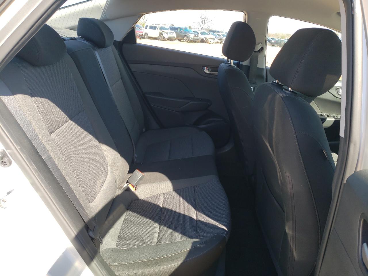Photo 6 from auction – 2018 HYUNDAI ACCENT SE with VIN 3KPC24A31JE011573