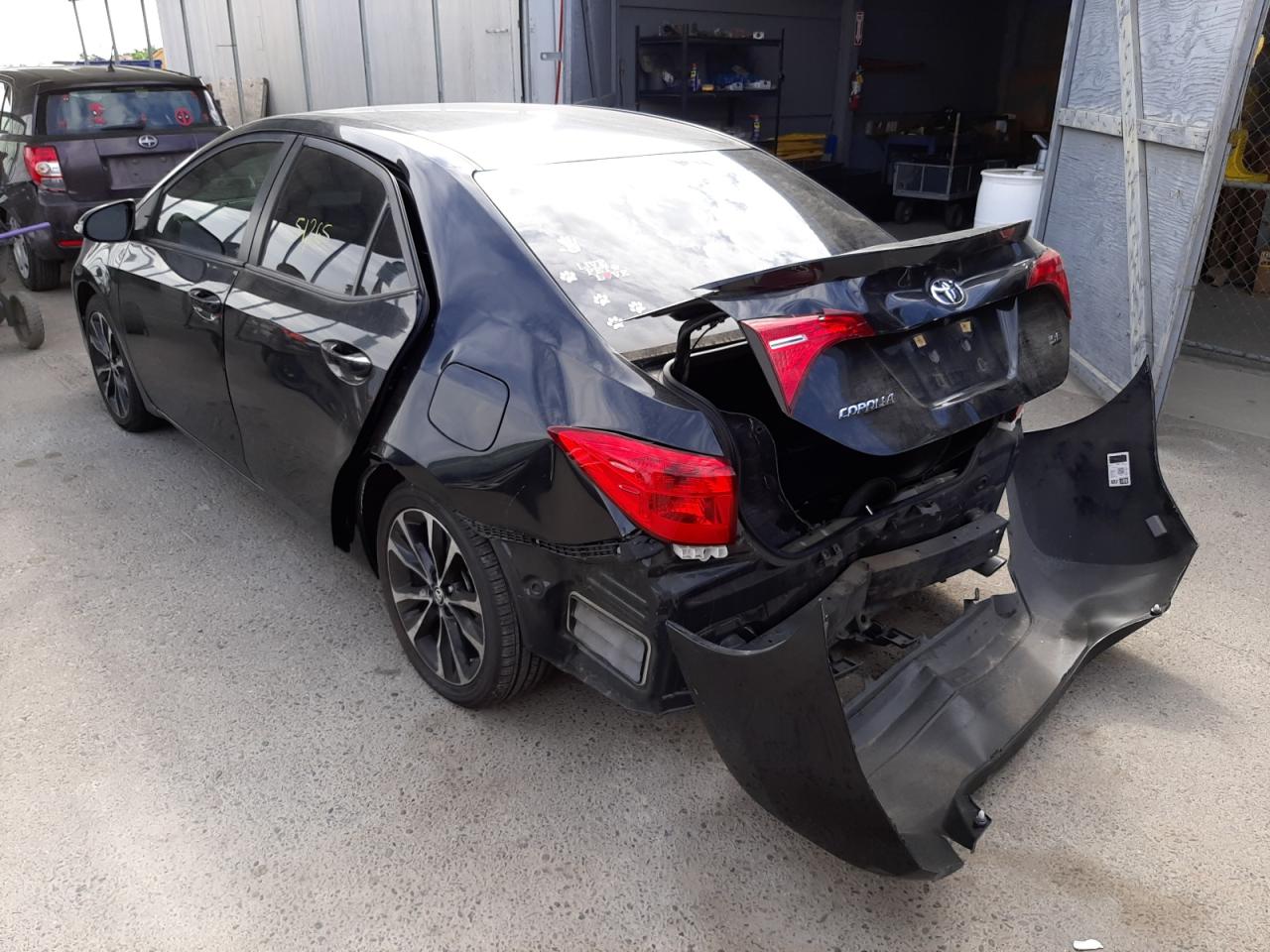 Photo 3 from auction – 2017 TOYOTA COROLLA L with VIN 2T1BURHE4HC863385