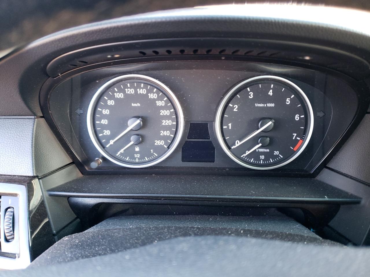 Photo 8 from auction – 2008 BMW 528 XI with VIN WBANV13528CZ57807