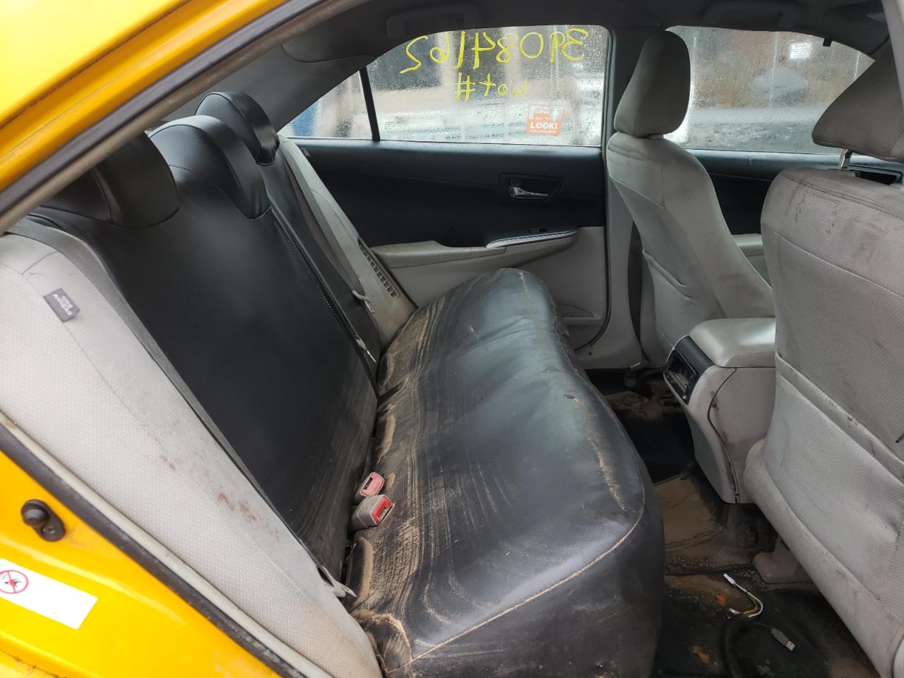 Photo 6 from auction – 2014 TOYOTA CAMRY HYBR with VIN 4T1BD1FK2EU140901