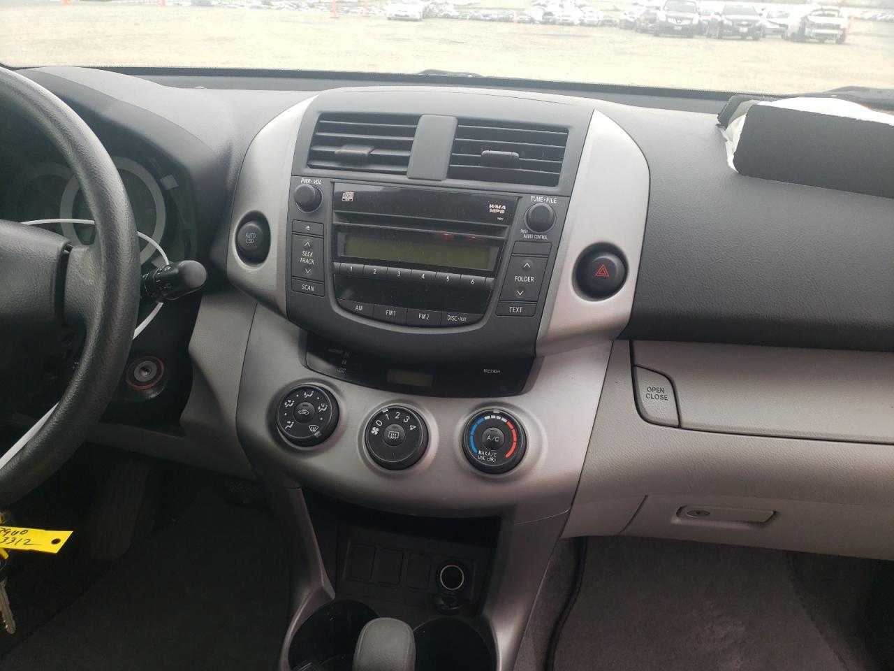 Photo 9 from auction – 2008 TOYOTA RAV4 with VIN JTMZD33V986071128