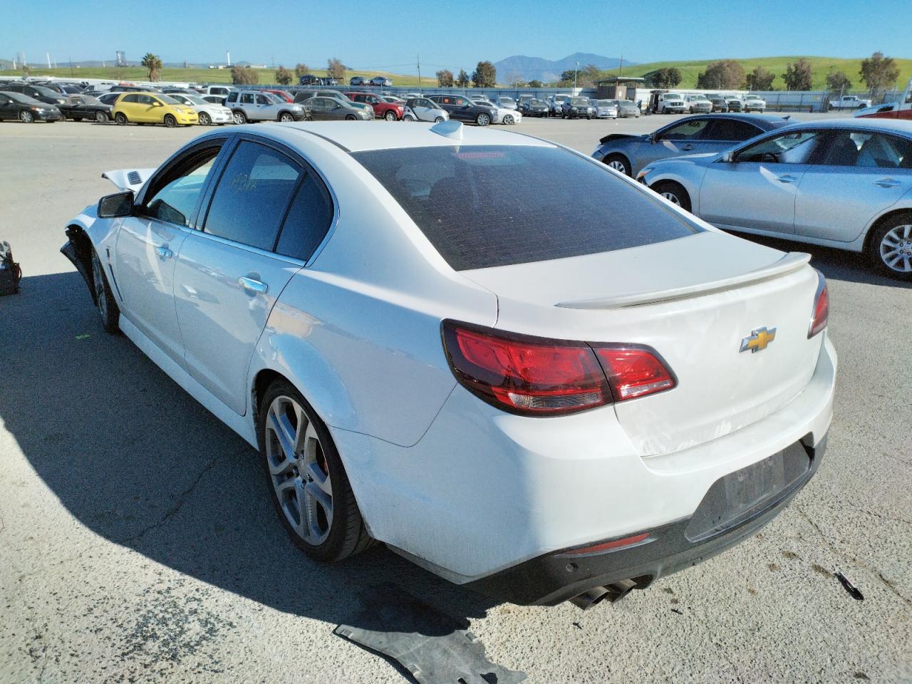 Photo 3 from auction – 2016 CHEVROLET SS with VIN 6G3F15RW1GL219847