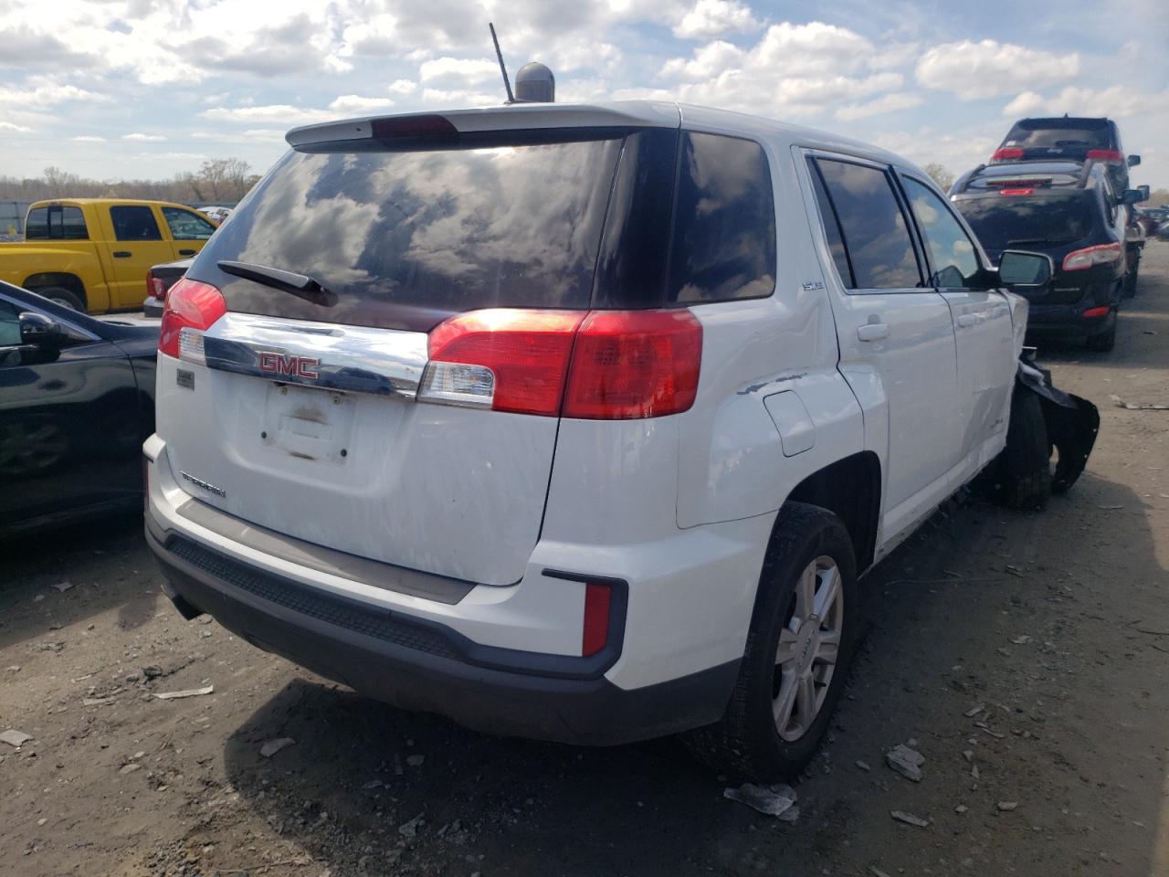 Zdjęcie 4 z aukcji – 2016 GMC TERRAIN SL z VIN 2GKALMEK7G6111504