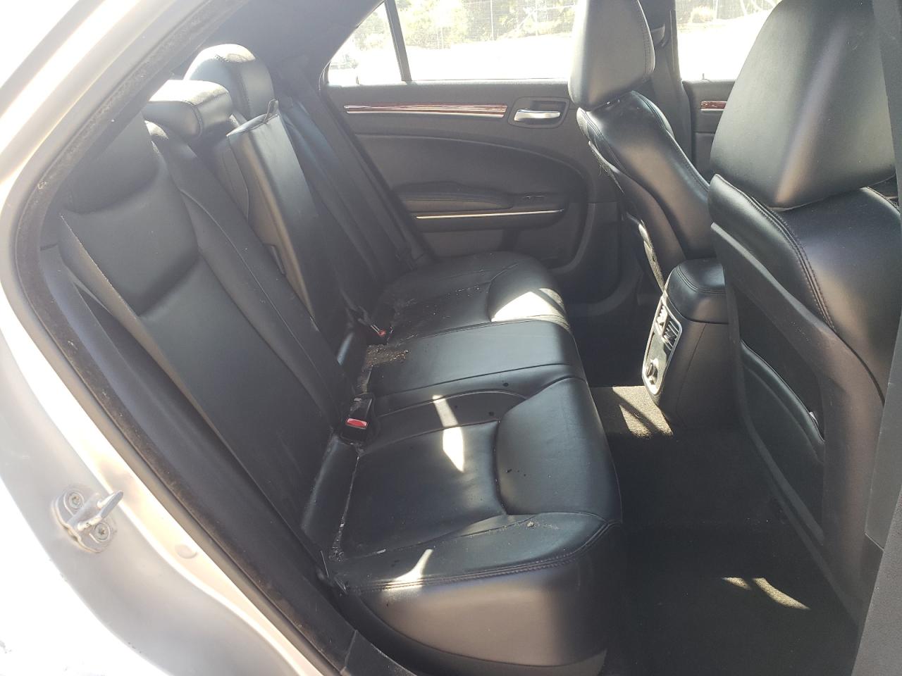 Photo 6 from auction – 2012 CHRYSLER 300 LIMITE with VIN 2C3CCACG8CH288700