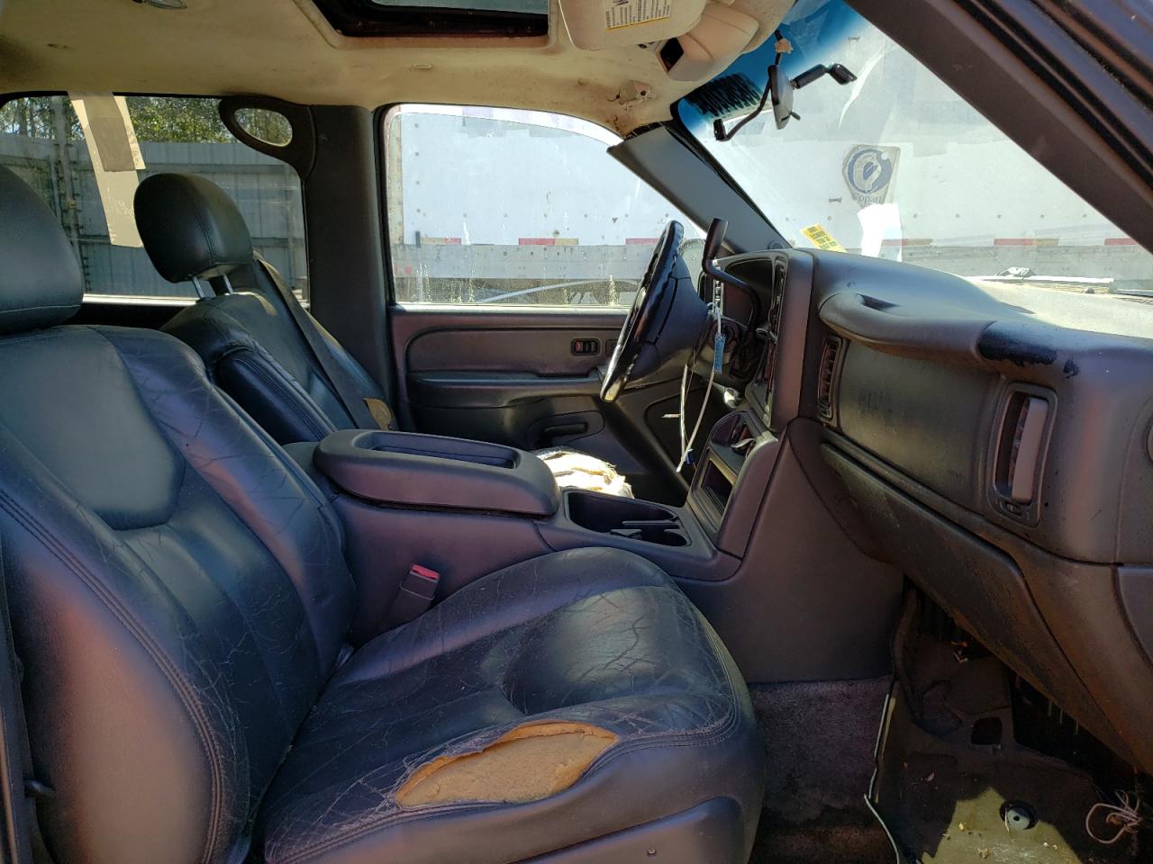 Photo 5 from auction – 2003 CHEVROLET AVALANCHE with VIN 3GNEK13T53G119407