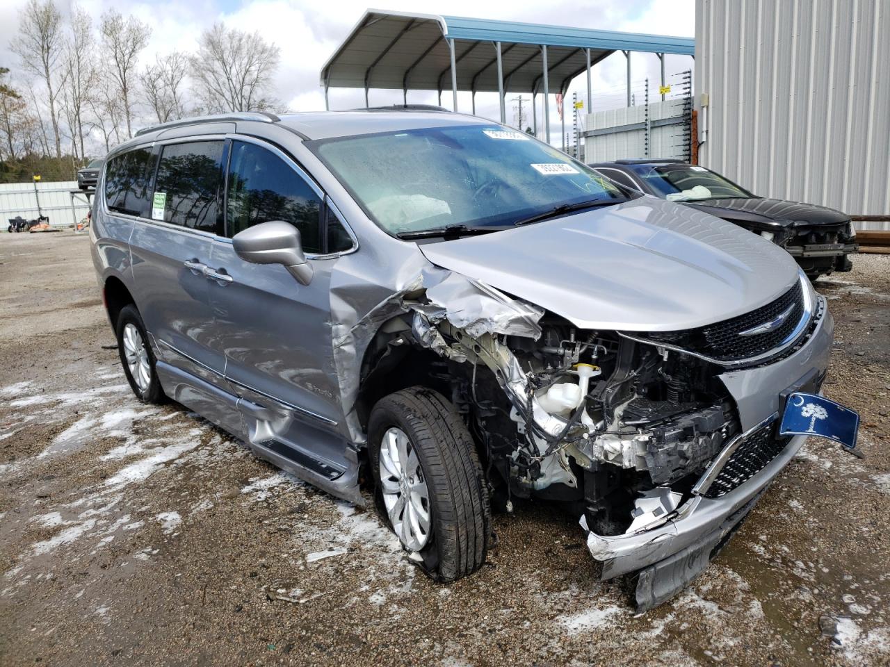 Photo 9 from auction – 2018 CHRYSLER PACIFICA T with VIN 2C4RC1BG6JR212519