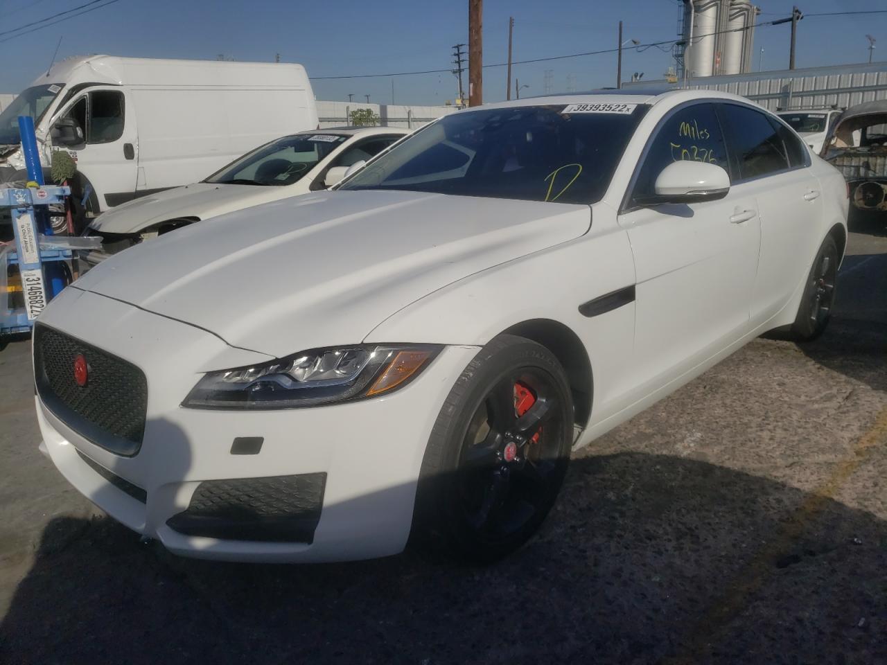 Photo 2 from auction – 2017 JAGUAR XF with VIN SAJBR4BV6HCY25762