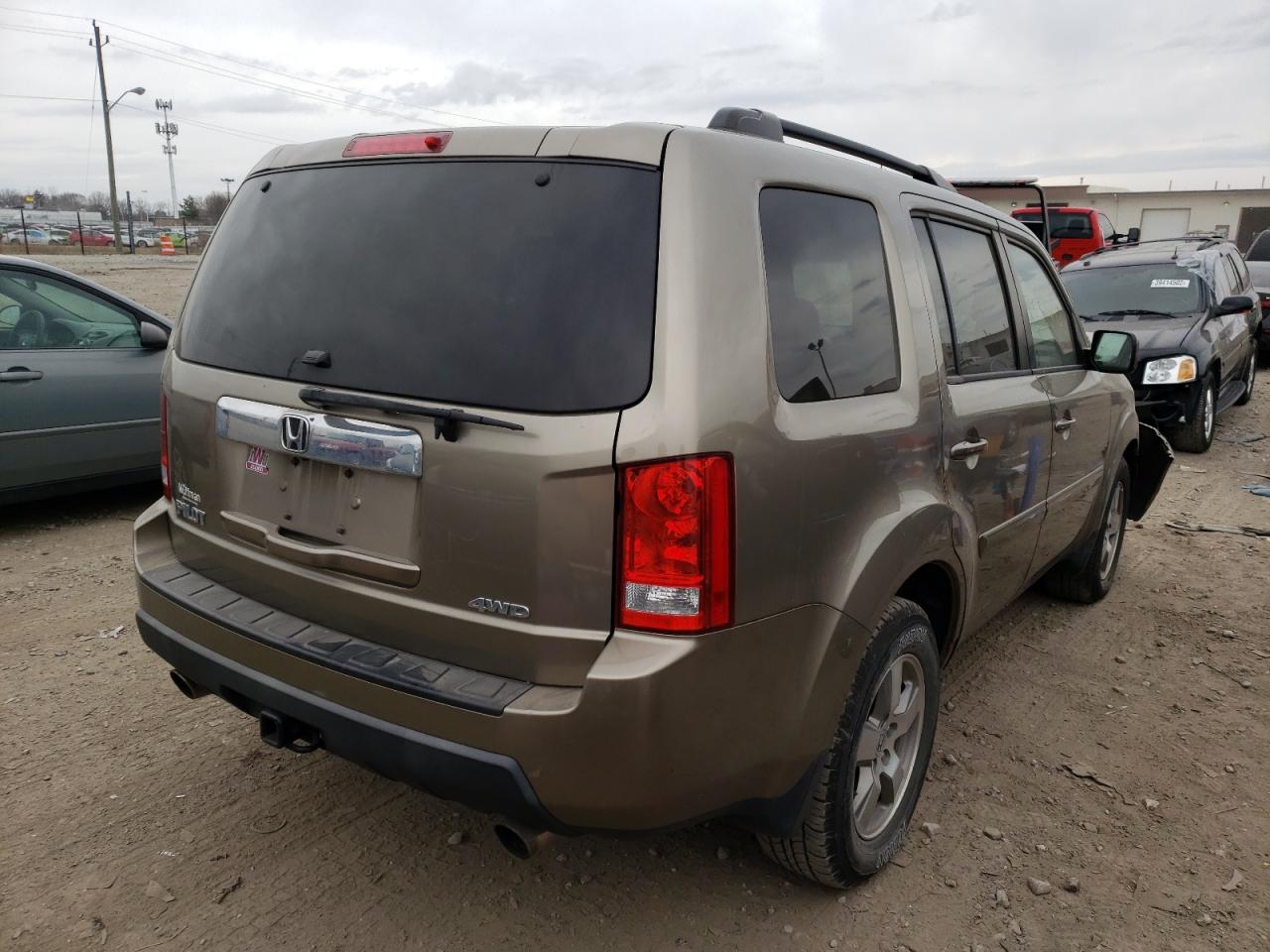 Фото 4 с аукциона – 2011 HONDA PILOT EXL с VIN 5FNYF4H5XBB003436