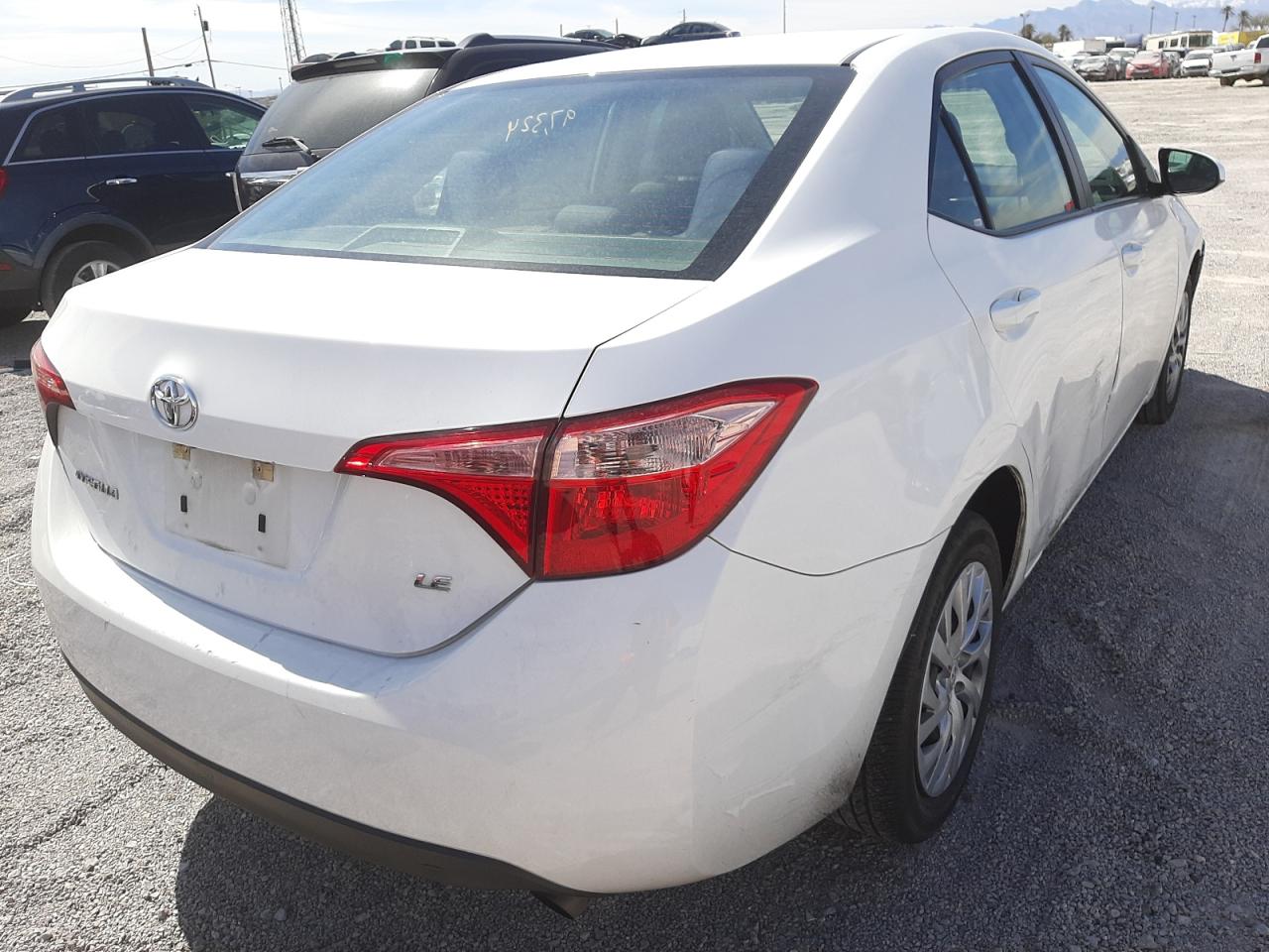 Photo 4 from auction – 2018 TOYOTA COROLLA L with VIN 5YFBURHE3JP830173