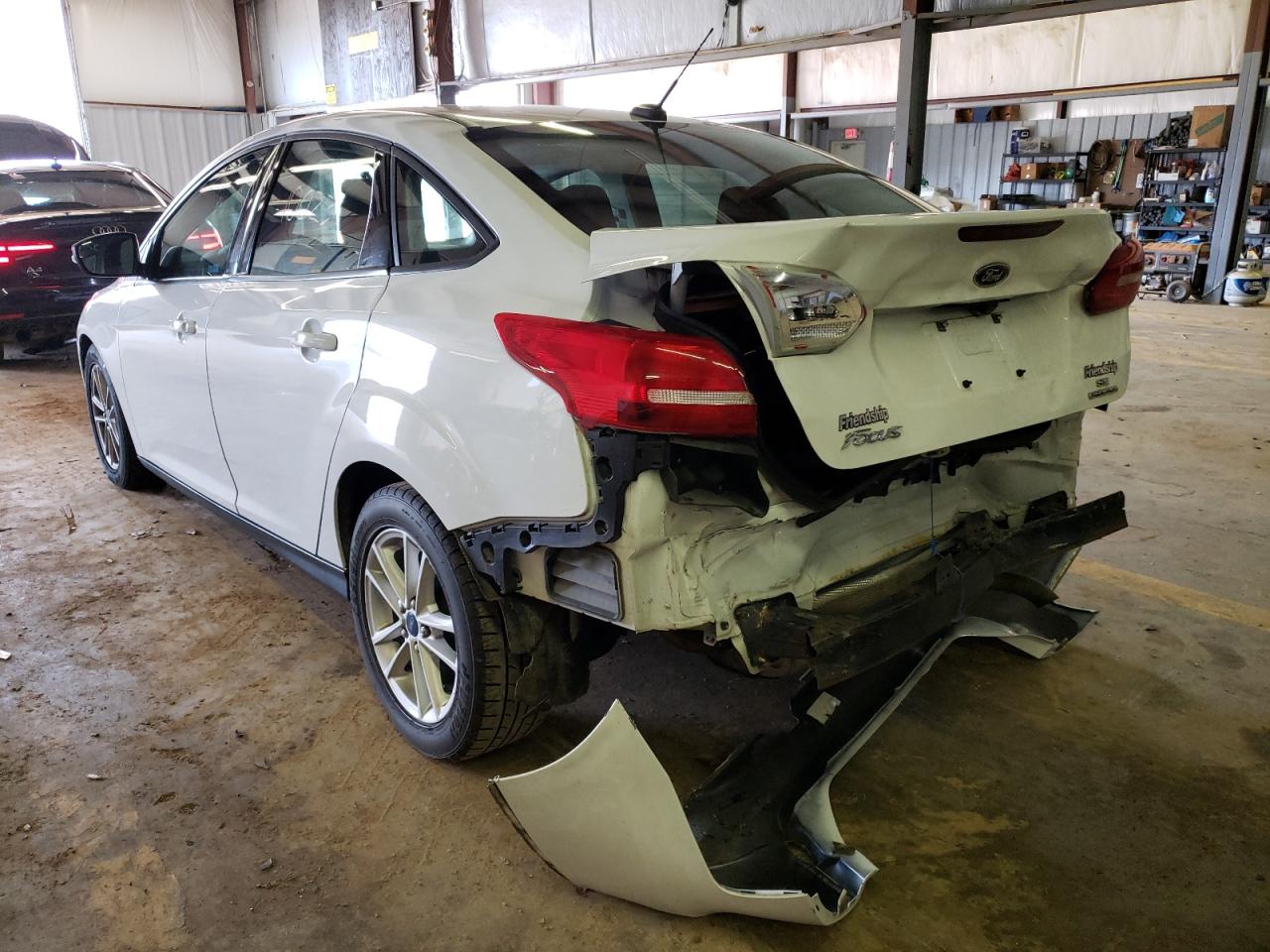 Photo 9 from auction – 2016 FORD FOCUS SE with VIN 1FADP3F21GL269145