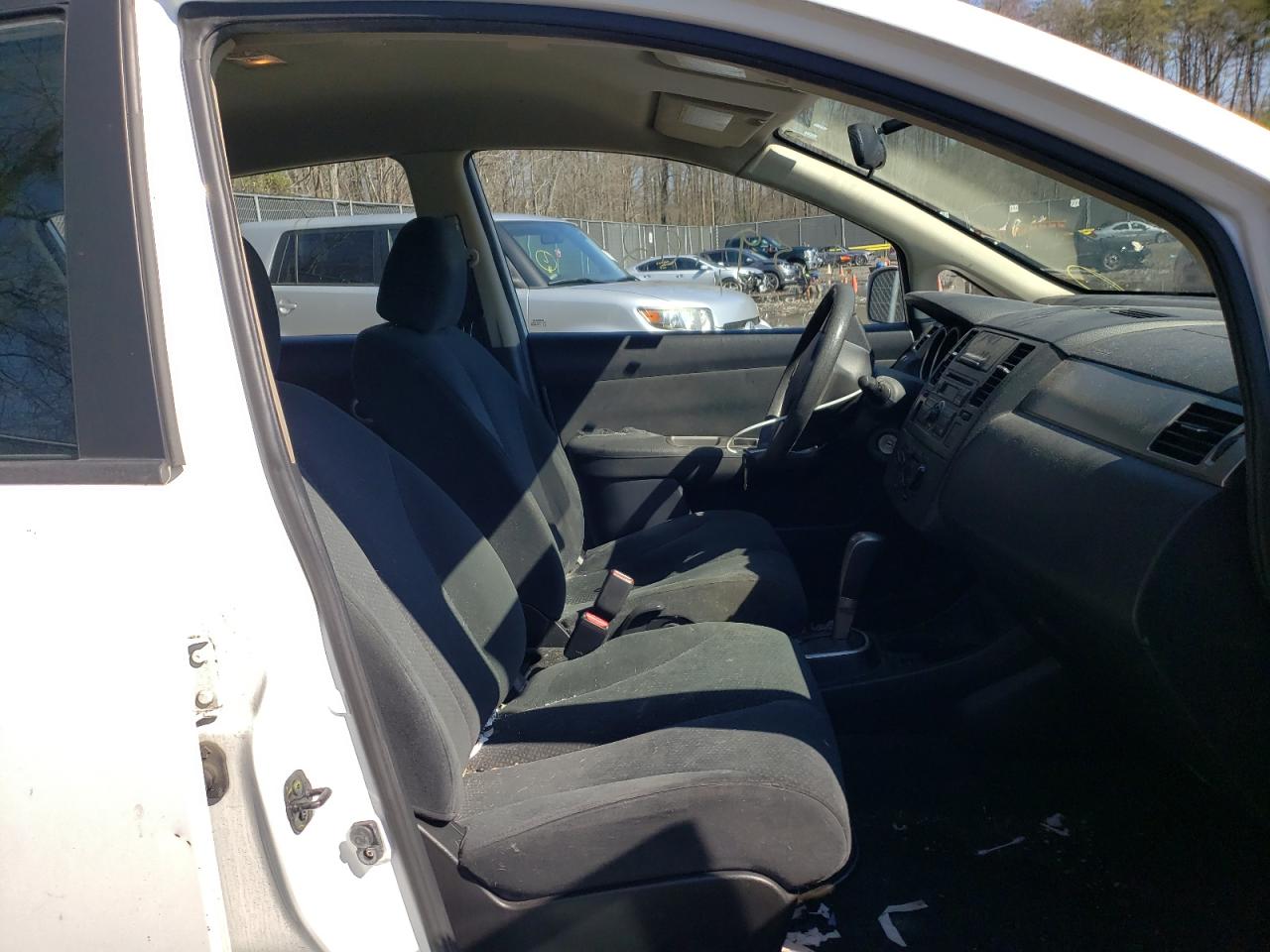Photo 5 from auction – 2011 NISSAN VERSA S with VIN 3N1BC1CP6BL471979