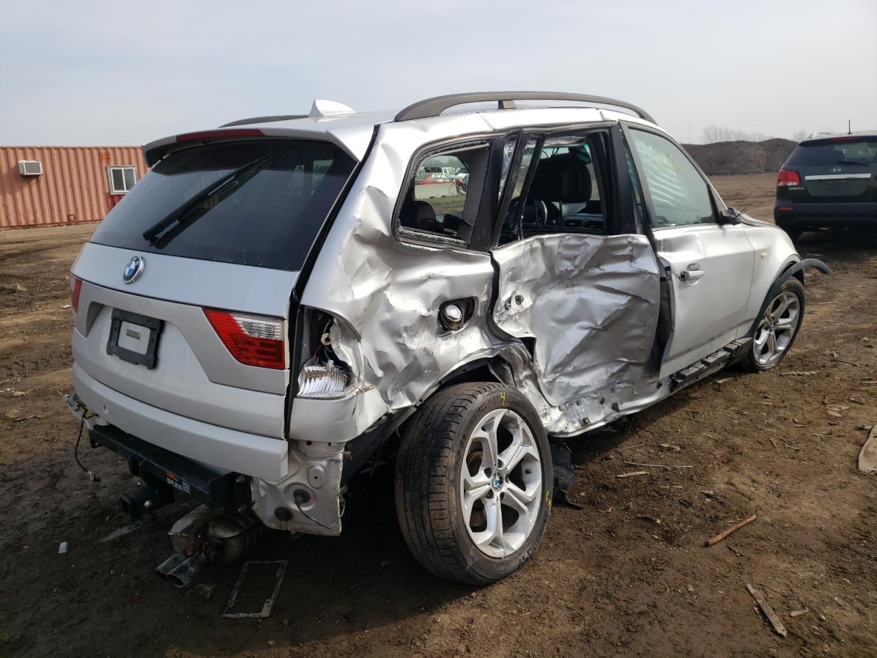 Photo 4 from auction – 2010 BMW X3 XDRIVE3 with VIN WBXPC9C44AWJ38425