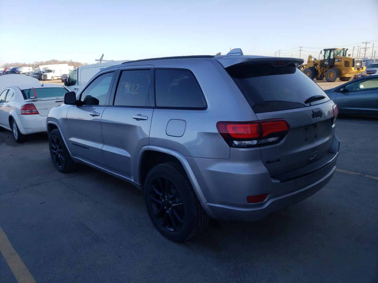Photo 3 from auction – 2018 JEEP GRAND CHER with VIN 1C4RJFAG9JC285848