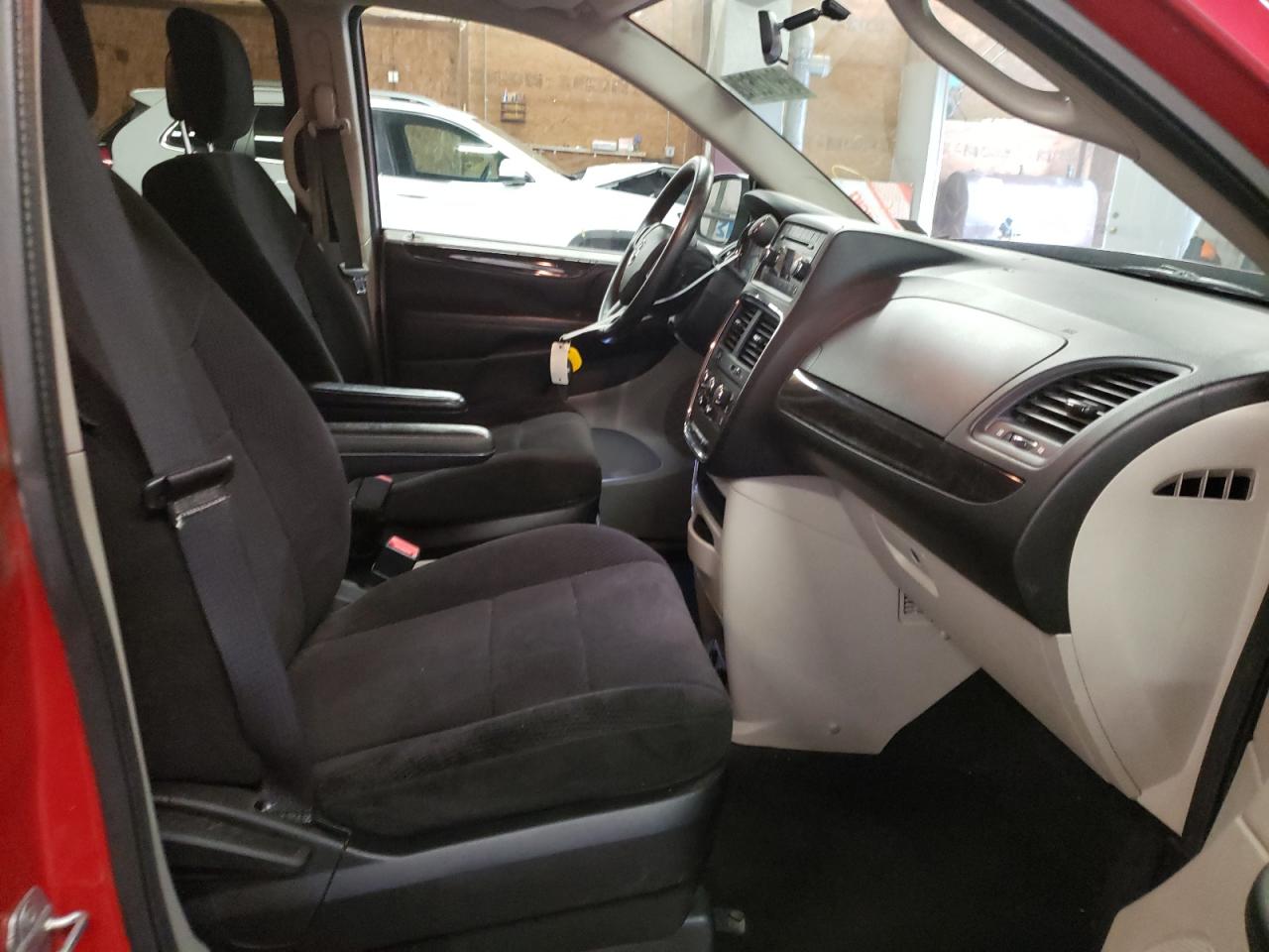 Photo 5 from auction – 2014 DODGE GRAND CARA with VIN 2C4RDGBG6ER130280