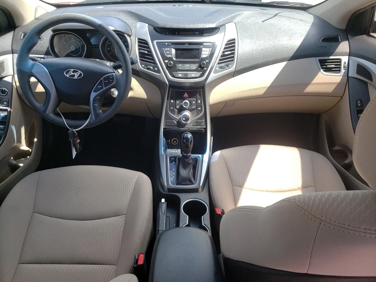 Photo 9 from auction – 2016 HYUNDAI ELANTRA SE with VIN 5NPDH4AE3GH782853