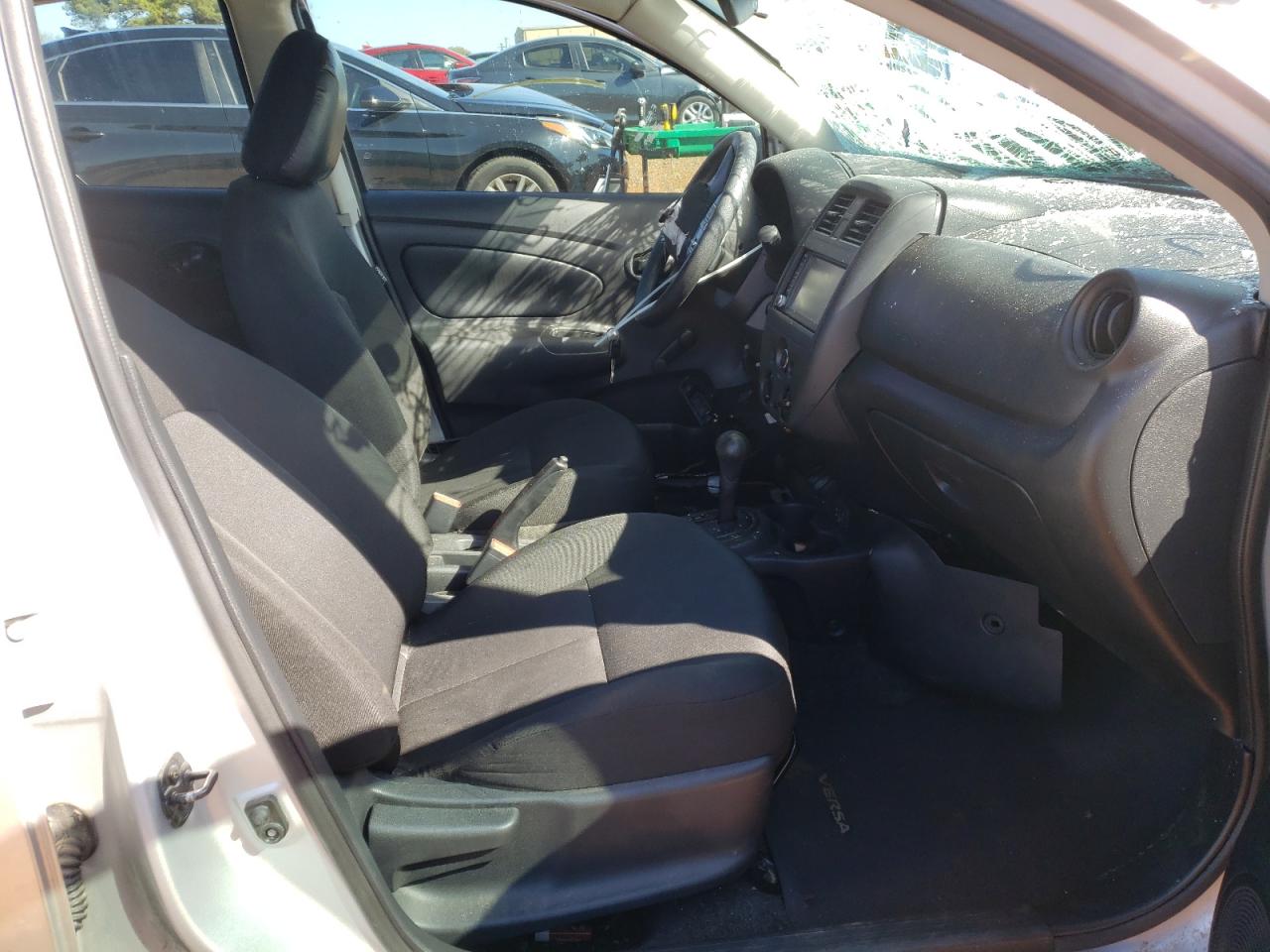 Photo 5 from auction – 2019 NISSAN VERSA S with VIN 3N1CN7AP7KL810818