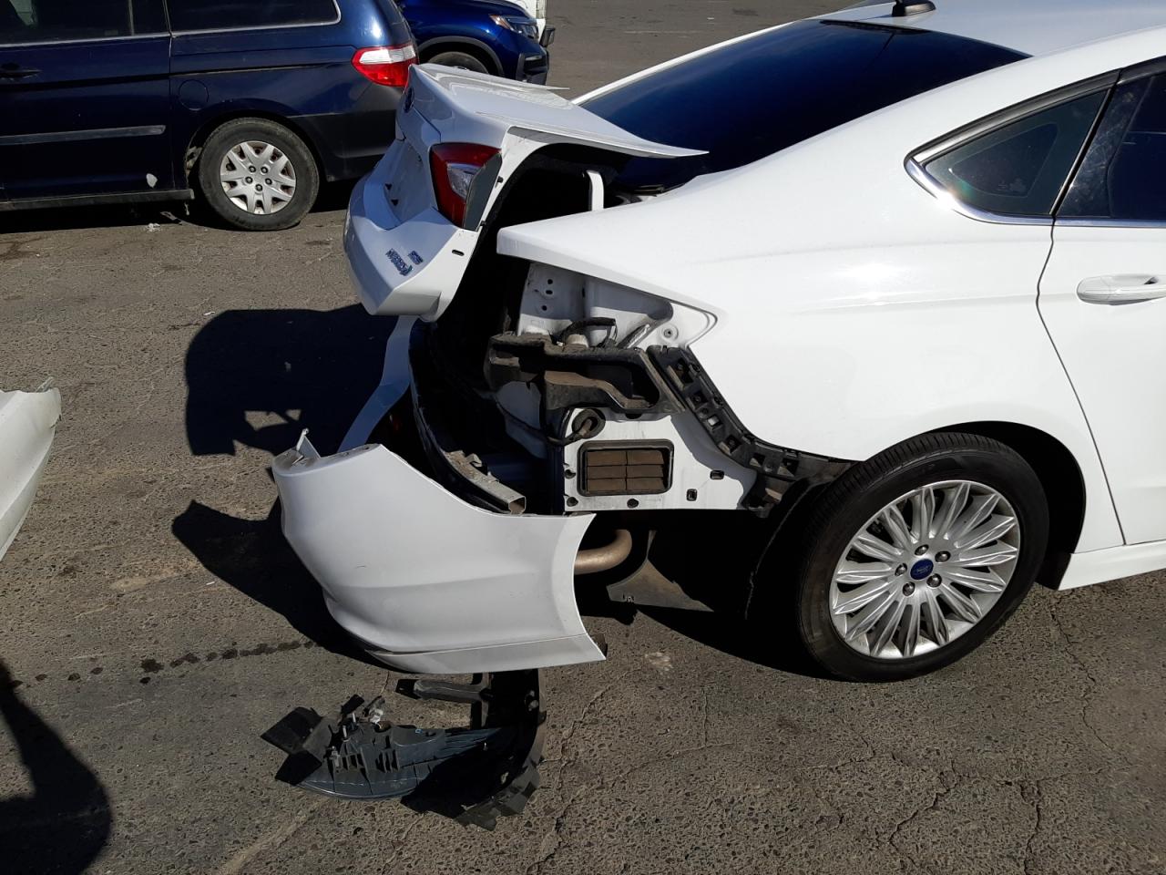 Zdjęcie 9 z aukcji – 2016 FORD FUSION SE z VIN 3FA6P0LU4GR261006