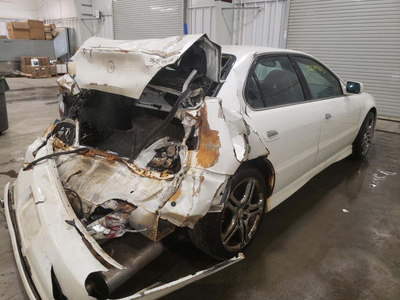 Photo 4 from auction – 2003 ACURA 3.2TL TYPE with VIN 19UUA56833A072657