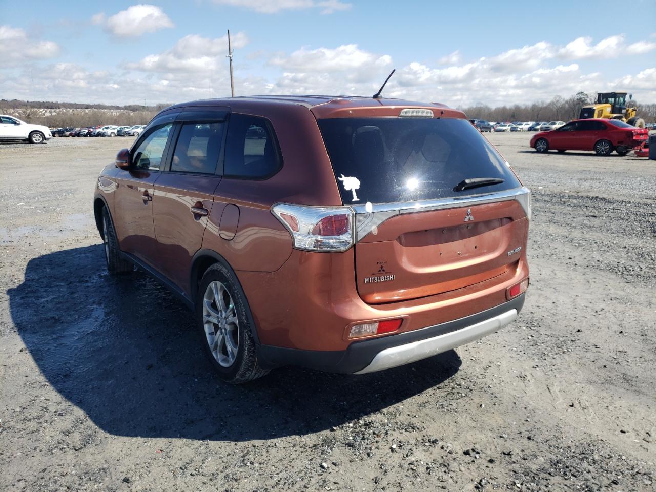 Photo 3 from auction – 2015 MITSUBISHI OUTLANDER with VIN JA4AD3A35FZ007267