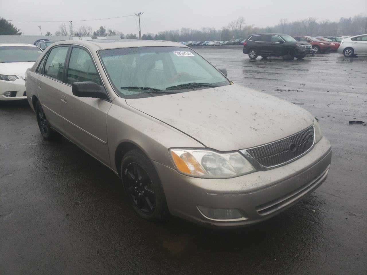 TOYOTA AVALON XL 2002 with VIN 4T1BF28B62U266767 - Photo from auction