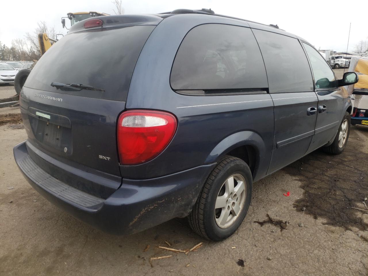 Photo 4 from auction – 2007 DODGE GRAND CARA with VIN 2D4GP44L97R338988
