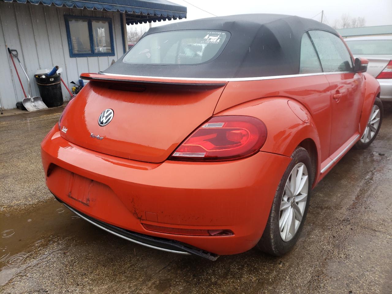 Photo 4 from auction – 2017 VOLKSWAGEN BEETLE S/S with VIN 3VW517AT2HM821627