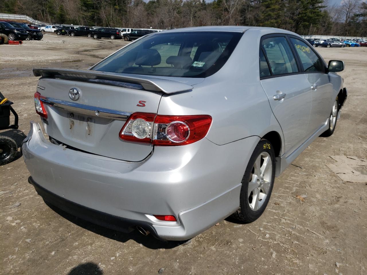 Фото 4 с аукциона – 2013 TOYOTA COROLLA BA с VIN 2T1BU4EE2DC006323