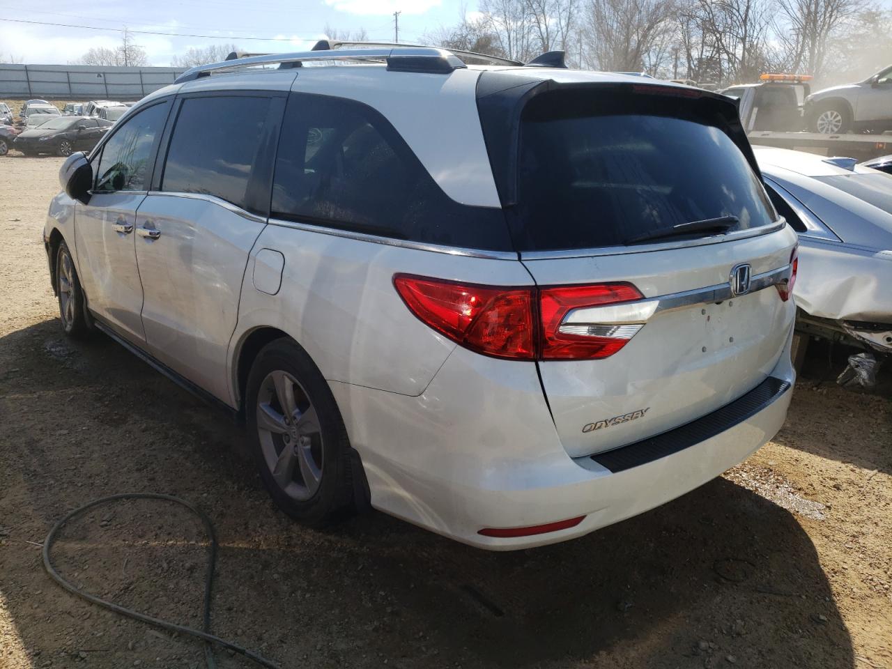 Photo 3 from auction – 2018 HONDA ODYSSEY EX with VIN 5FNRL6H74JB009774