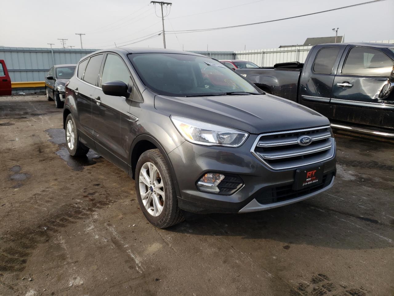 FORD ESCAPE SE 2017 with VIN 1FMCU0GD9HUC97618 - Photo from auction