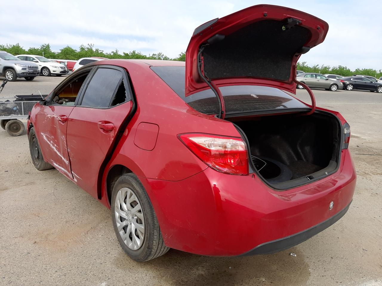 Photo 13 from auction – 2019 TOYOTA COROLLA L with VIN 5YFBURHE2KP902059