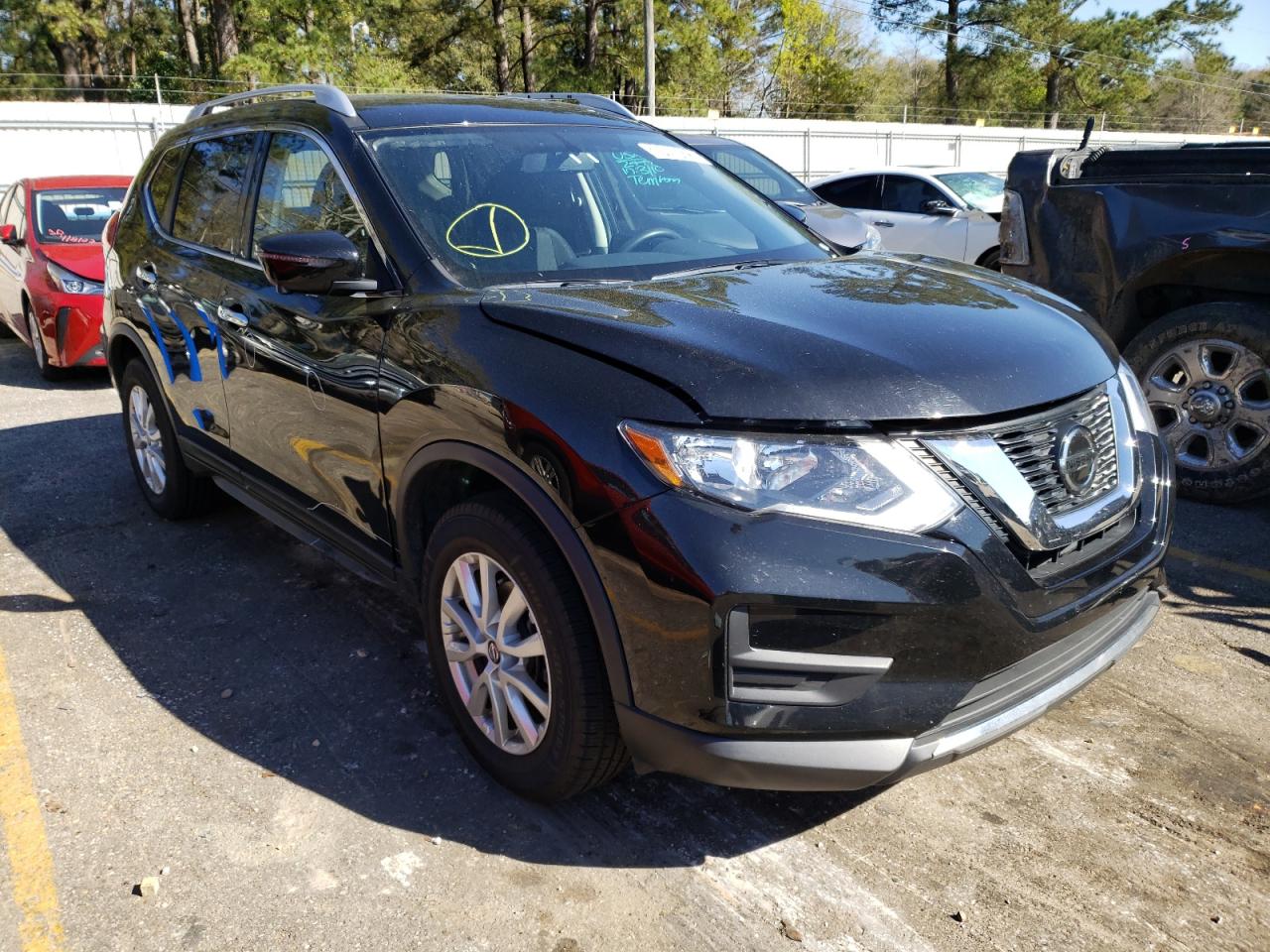 Photo 1 from auction – 2018 NISSAN ROGUE S with VIN KNMAT2MV2JP552041