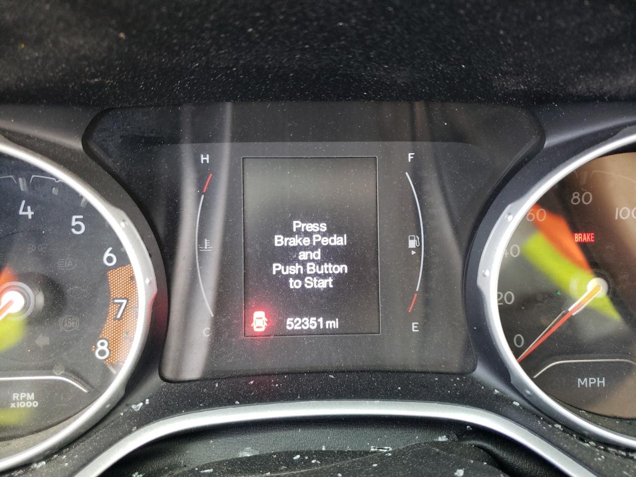 Photo 8 from auction – 2018 JEEP COMPASS SP with VIN 3C4NJCAB4JT227569