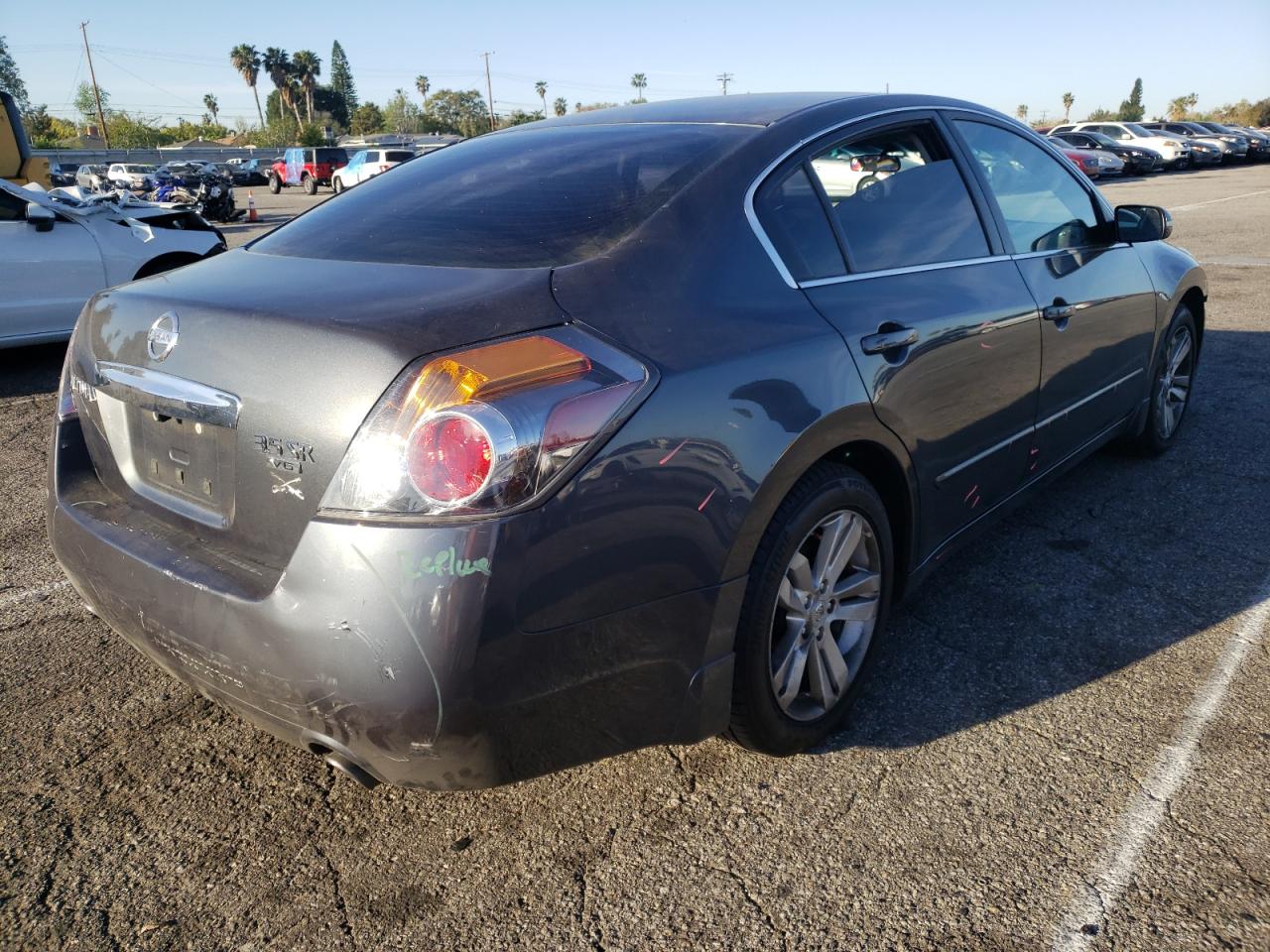Photo 4 from auction – 2011 NISSAN ALTIMA SR with VIN 1N4BL2AP4BN422582