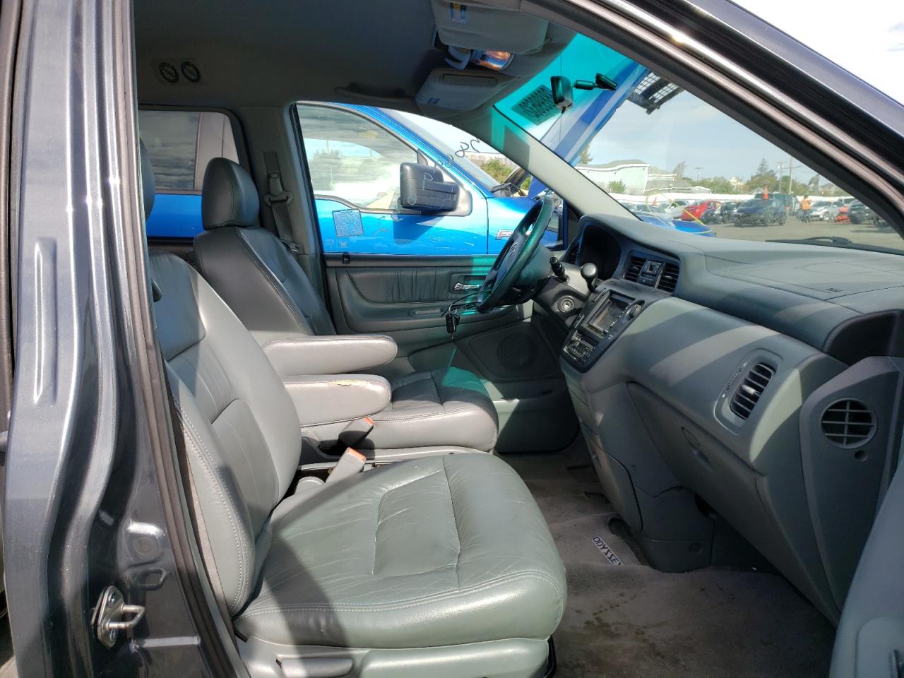 Photo 5 from auction – 2003 HONDA ODYSSEY EX with VIN 5FNRL18743B078194