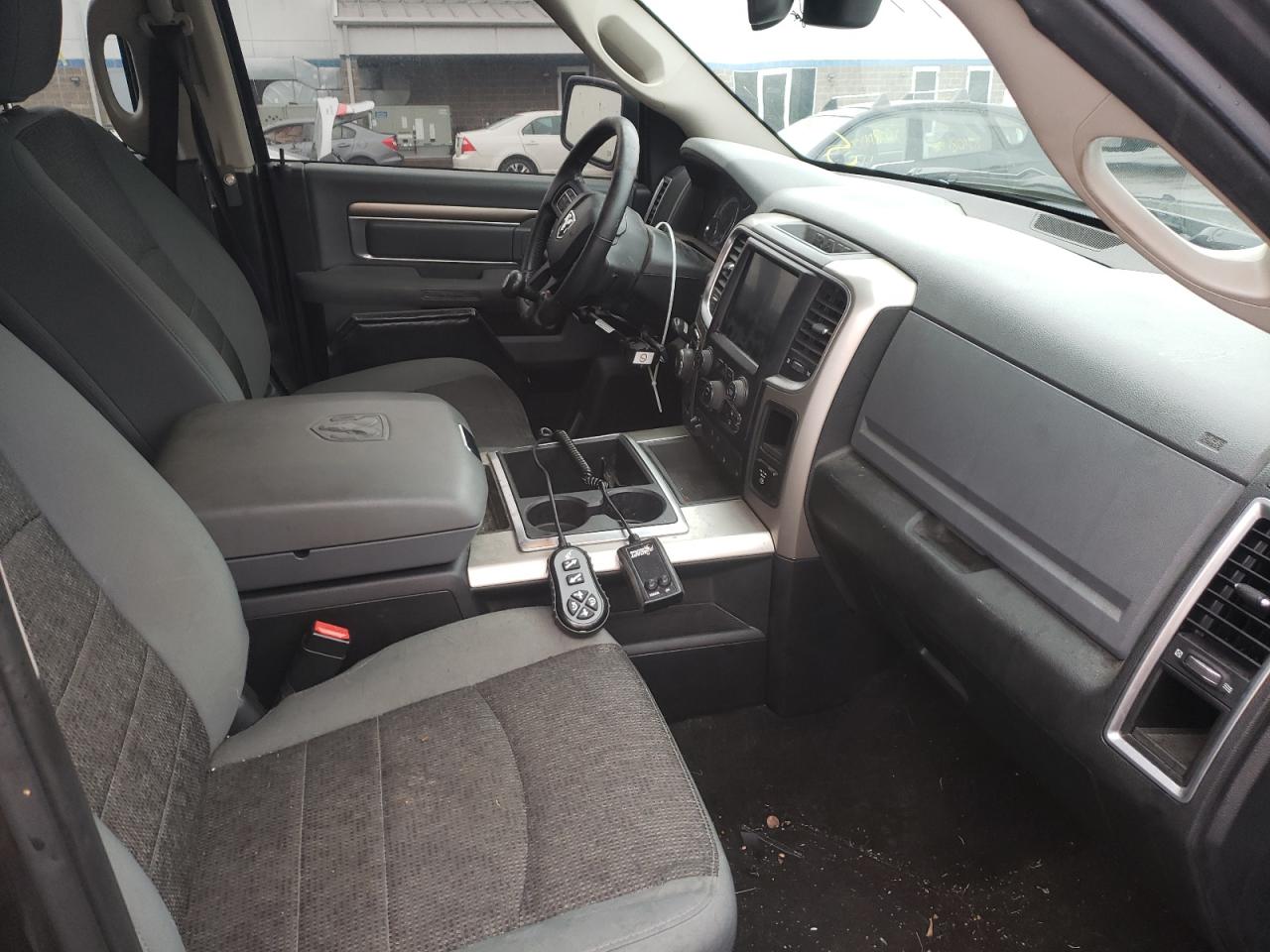 Photo 5 from auction – 2014 RAM 1500 SLT with VIN 1C6RR7LT6ES444305