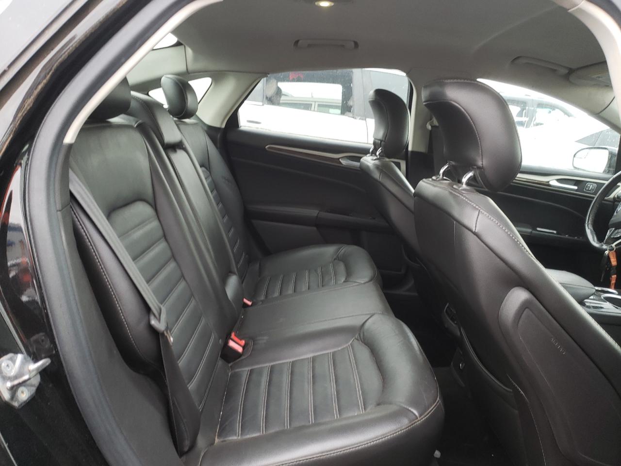 Photo 6 from auction – 2013 FORD FUSION SE with VIN 3FA6P0HR8DR323765