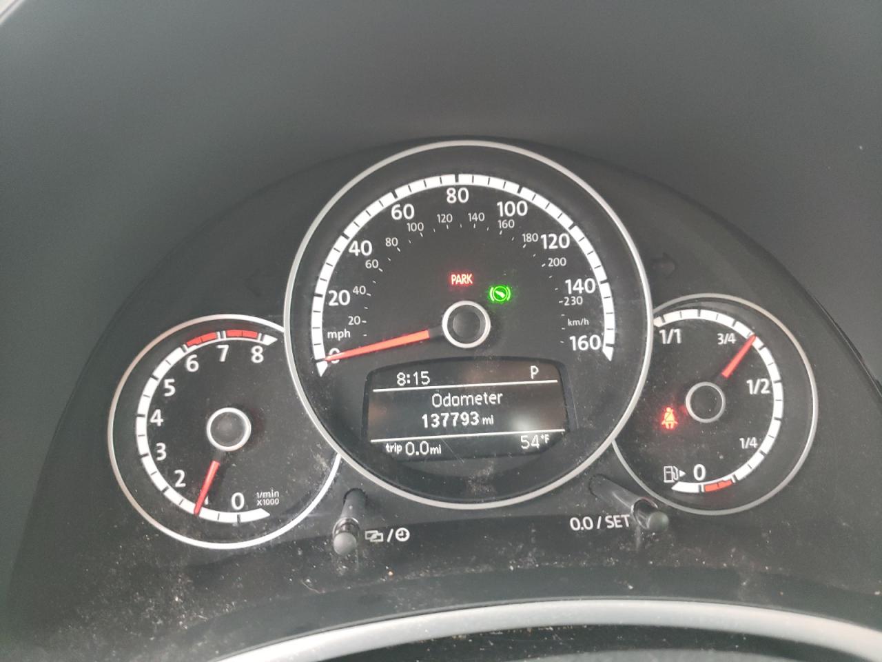 Photo 8 from auction – 2014 VOLKSWAGEN BEETLE with VIN 3VWJ17AT7EM654496