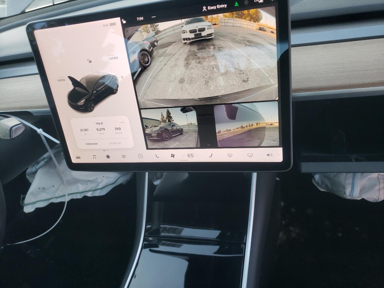 Photo 9 from auction – 2020 TESLA MODEL 3 with VIN 5YJ3E1EAXLF657366