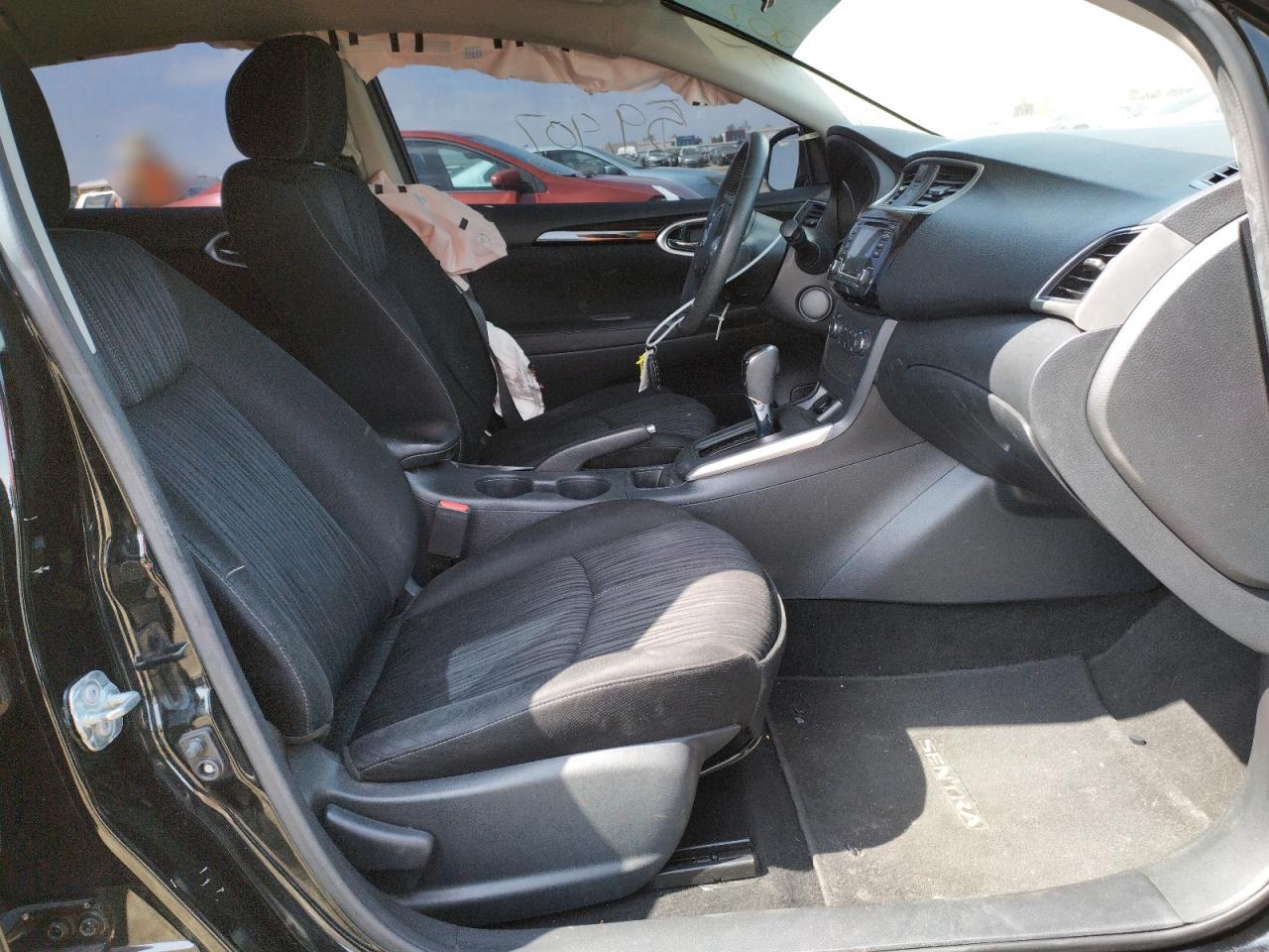 Photo 5 from auction – 2017 NISSAN SENTRA S with VIN 3N1AB7AP2HY392163