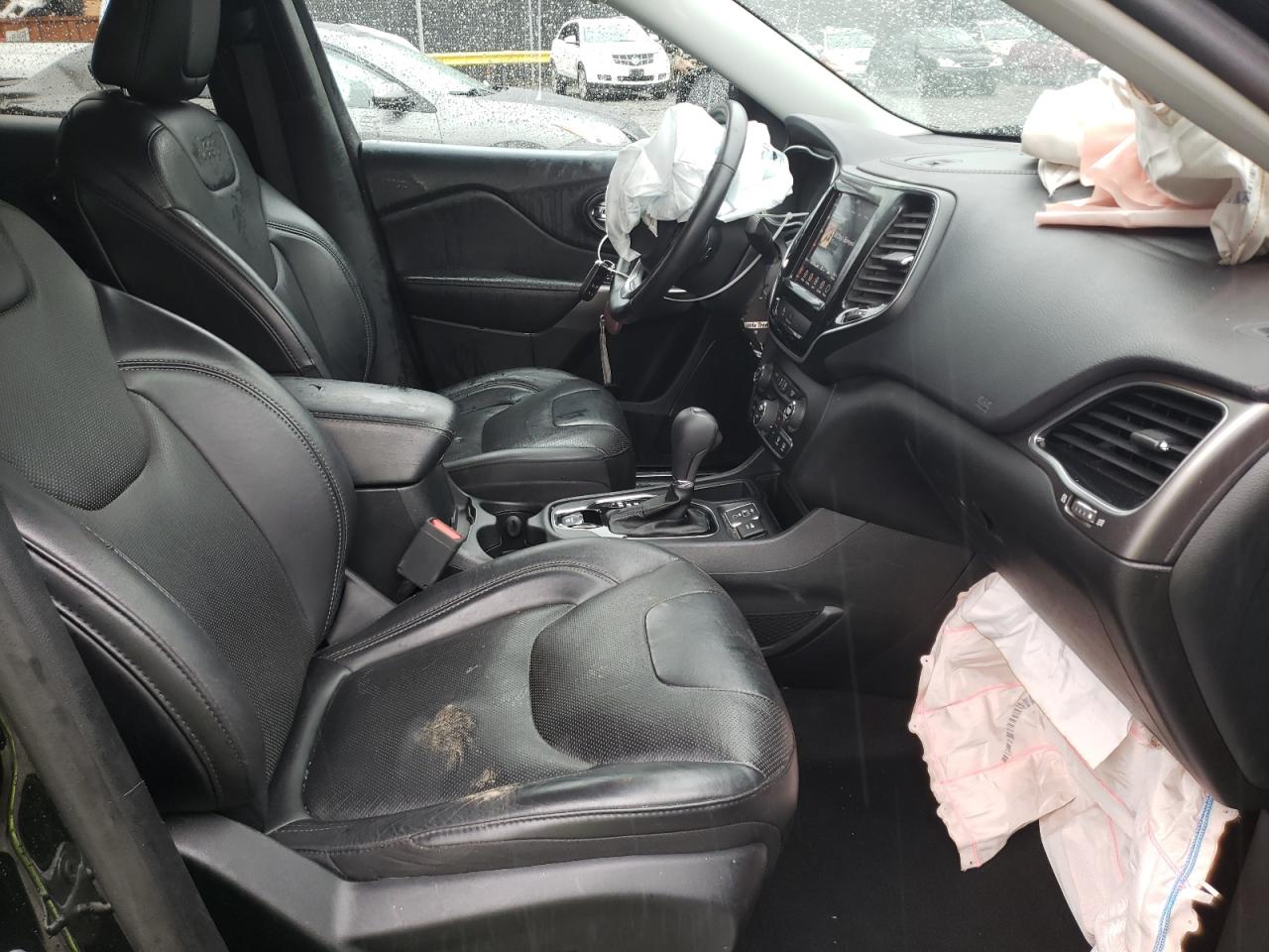 Photo 5 from auction – 2019 JEEP CHEROKEE L with VIN 1C4PJLDB4KD302489