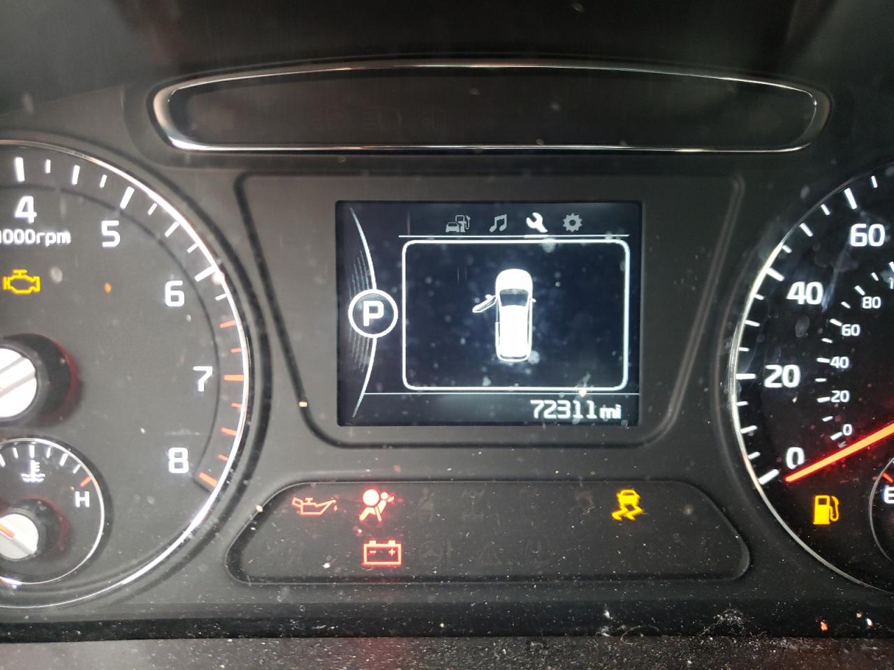 Photo 8 from auction – 2017 KIA SORENTO LX with VIN 5XYPGDA39HG272269