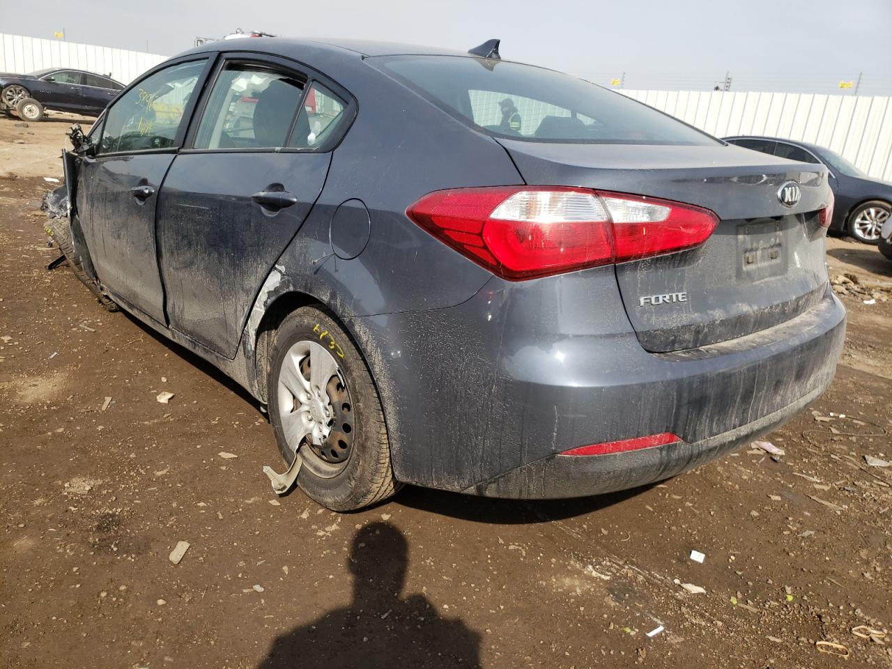 Photo 3 from auction – 2016 KIA FORTE LX with VIN KNAFX4A67G5496974