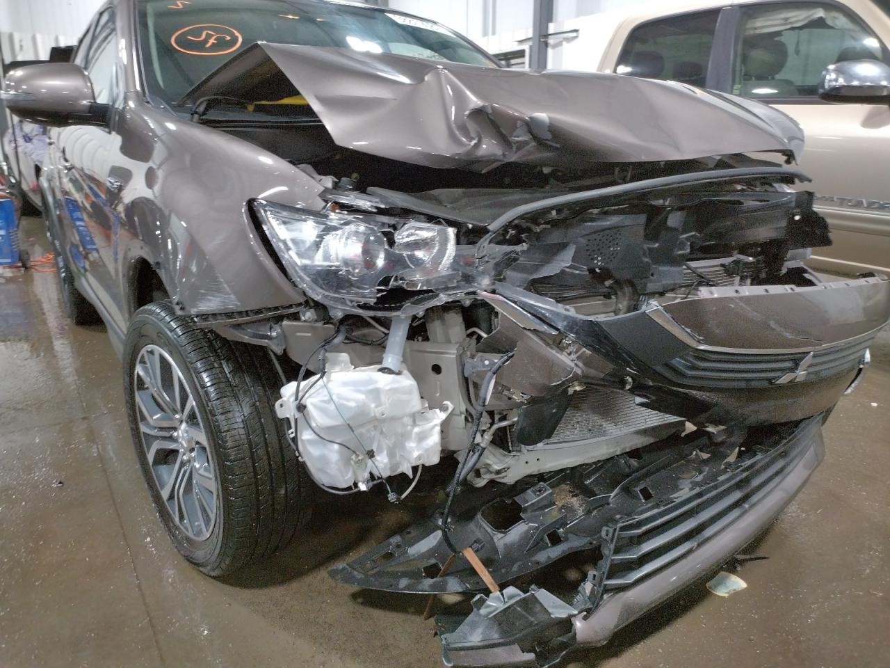 Photo 9 from auction – 2017 MITSUBISHI OUTLANDER with VIN JA4AR3AW4HZ019702