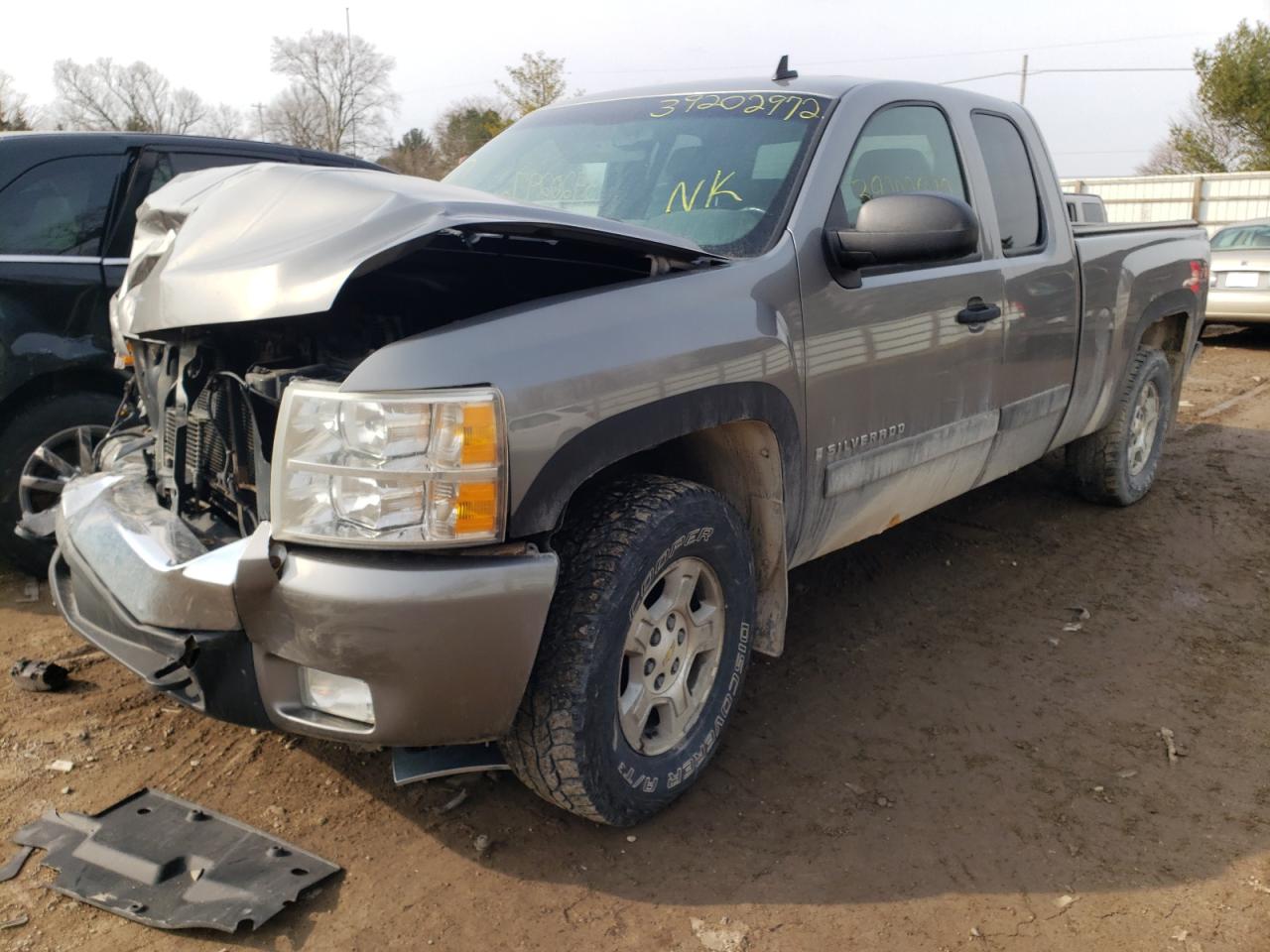 Photo 2 from auction – 2007 CHEVROLET SILVERADO with VIN 2GCEK19JX71535305