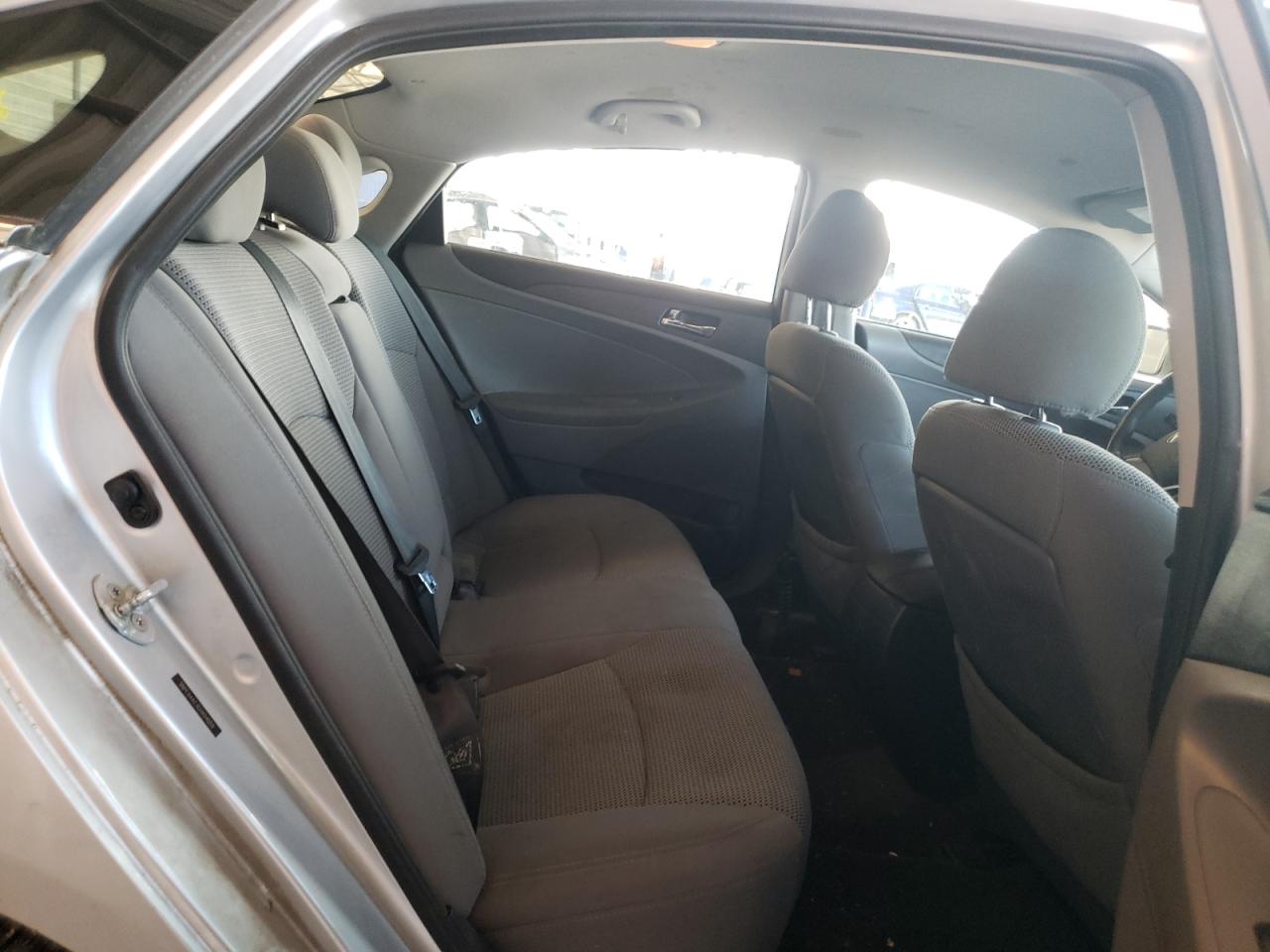 Photo 6 from auction – 2012 HYUNDAI SONATA GLS with VIN 5NPEB4AC3CH404059