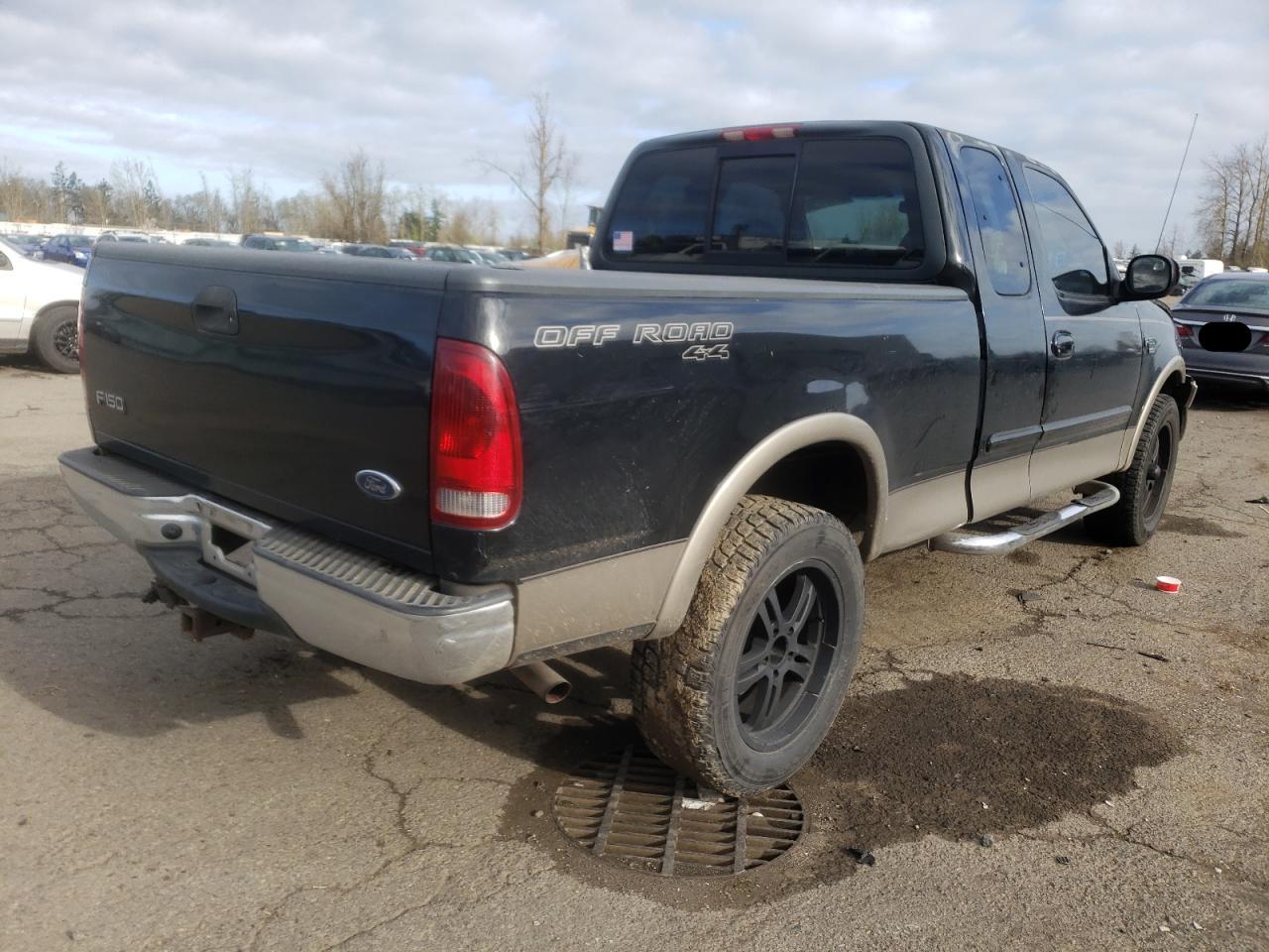 Photo 4 from auction – 2001 FORD F-150 with VIN 2FTRX18L11CA12174