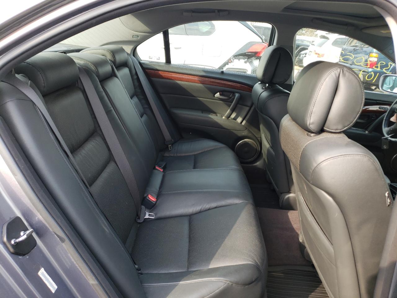 Photo 6 from auction – 2008 ACURA RL with VIN JH4KB16648C000824